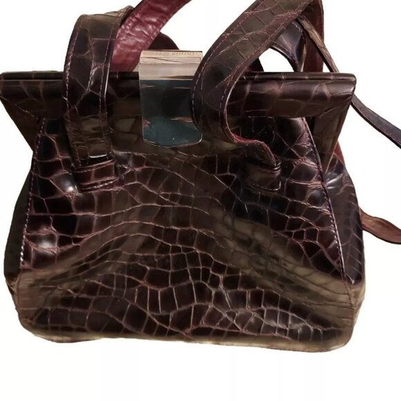 STUART WEITZMAN ELEGANT PRINTED REPTILE PURSE - Picture 1 of 5